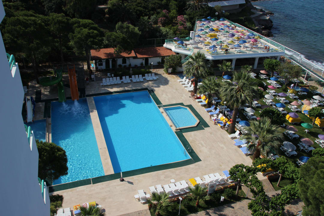 Pool Hotel Grand Efe