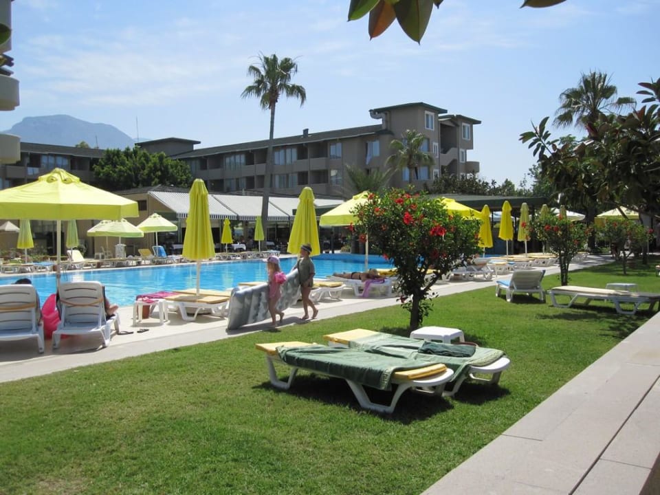 Pool Senza Sunset Beach Hotel