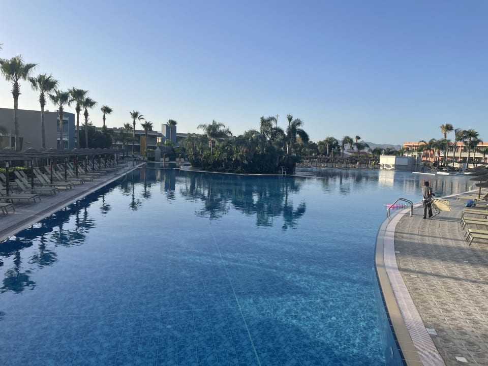 Pool Blue Lagoon Resort