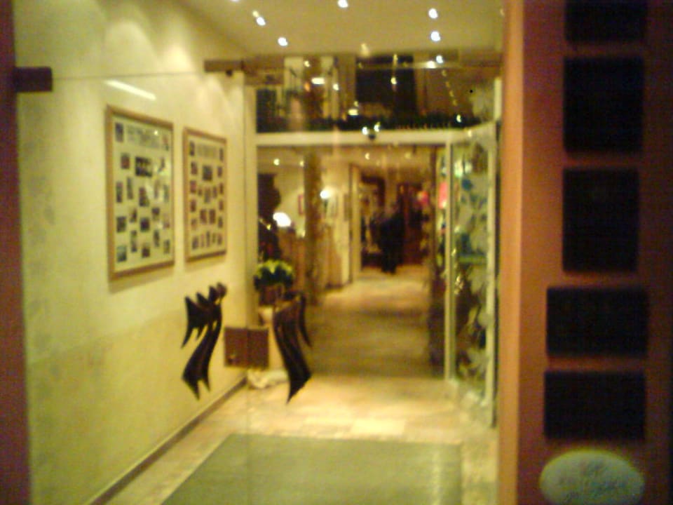 Eingangsbereich Hotel im Engel