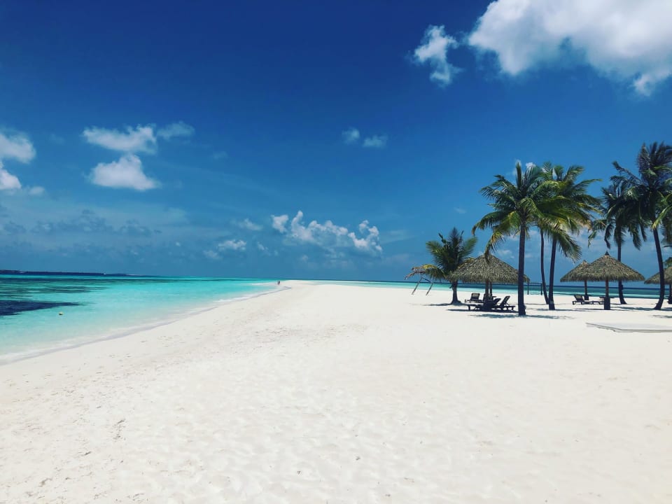 Strand Kuredu Island Resort & Spa