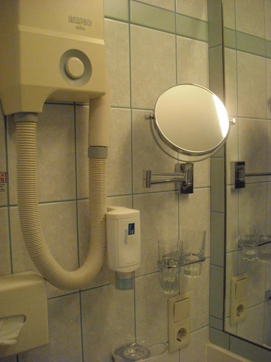 Bad-Ausstattung Hotel die Hindenburg