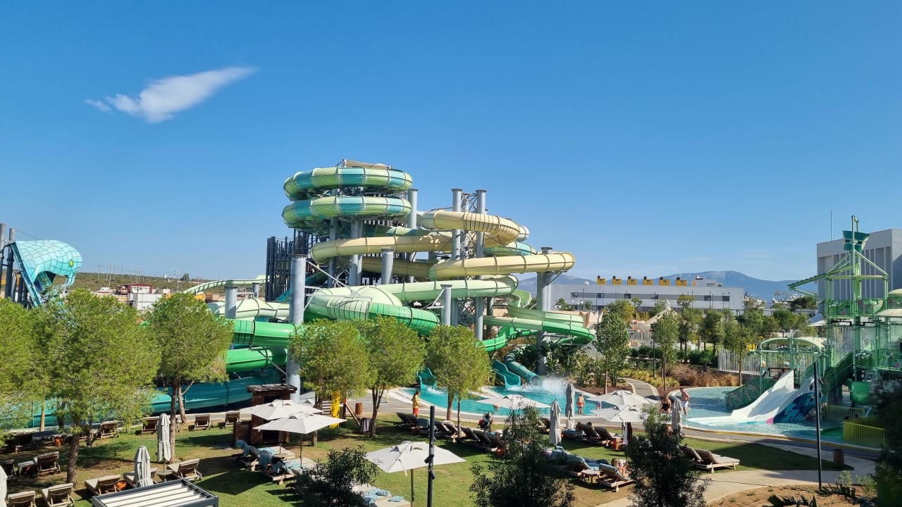 Pool Anda Barut Collection