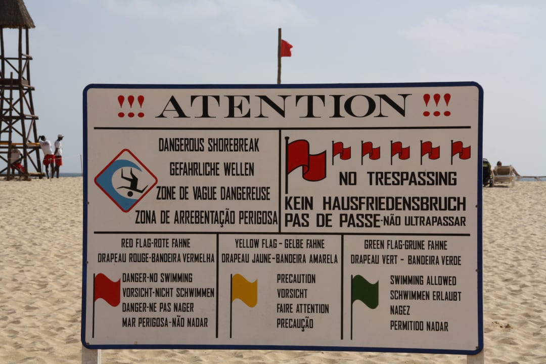 Informacja na palży Hotel Riu Touareg