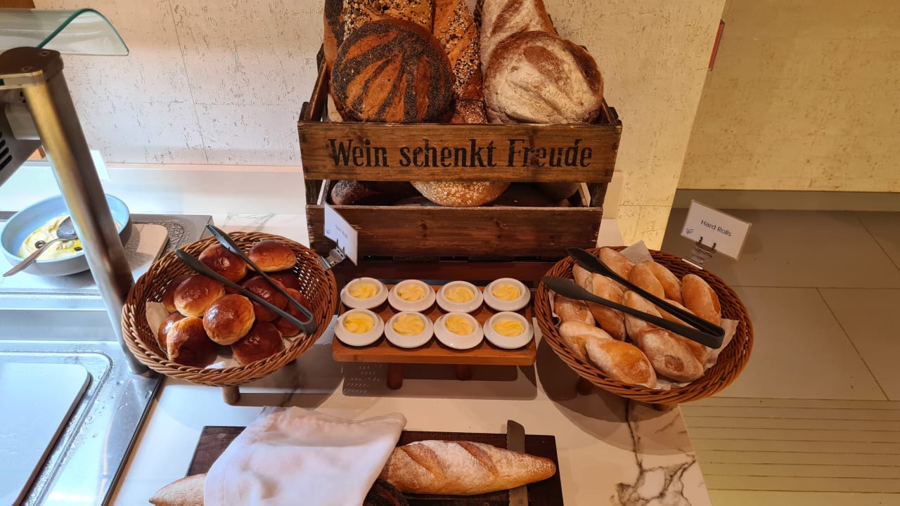 Gastro Outrigger Maldives Maafushivaru Resort