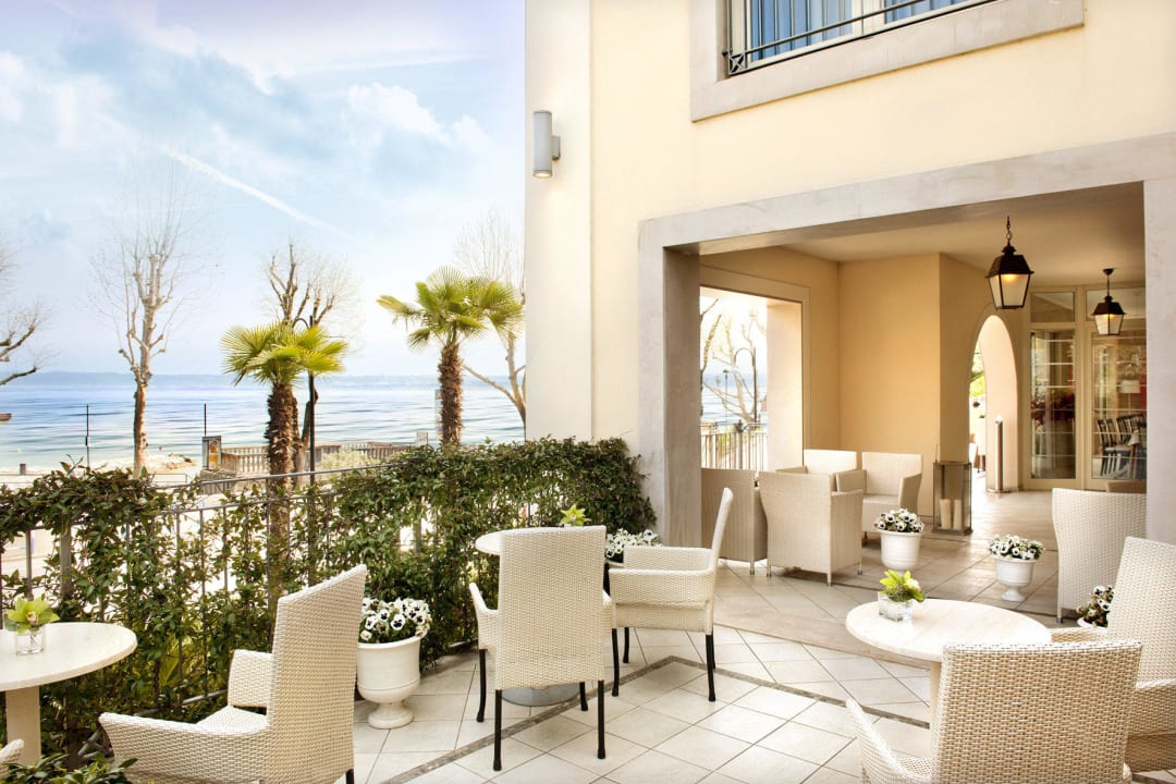 Terrazza vista lago Hotel Villa Rosa Desenzano