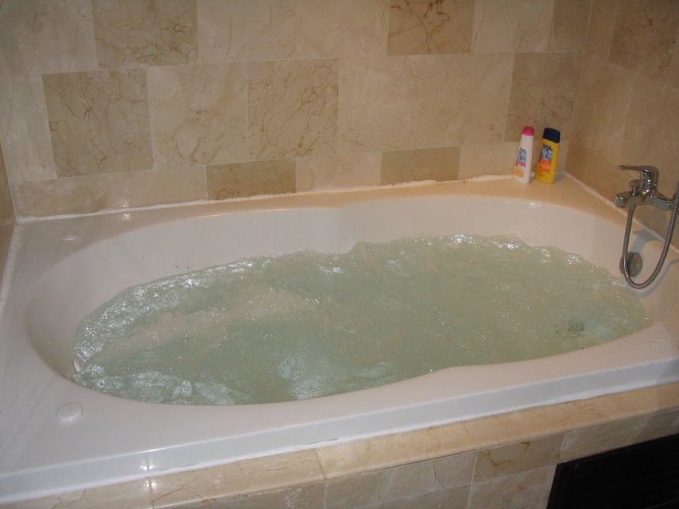 der Whirlpool in der Badewanne Ocean Blue & Sand