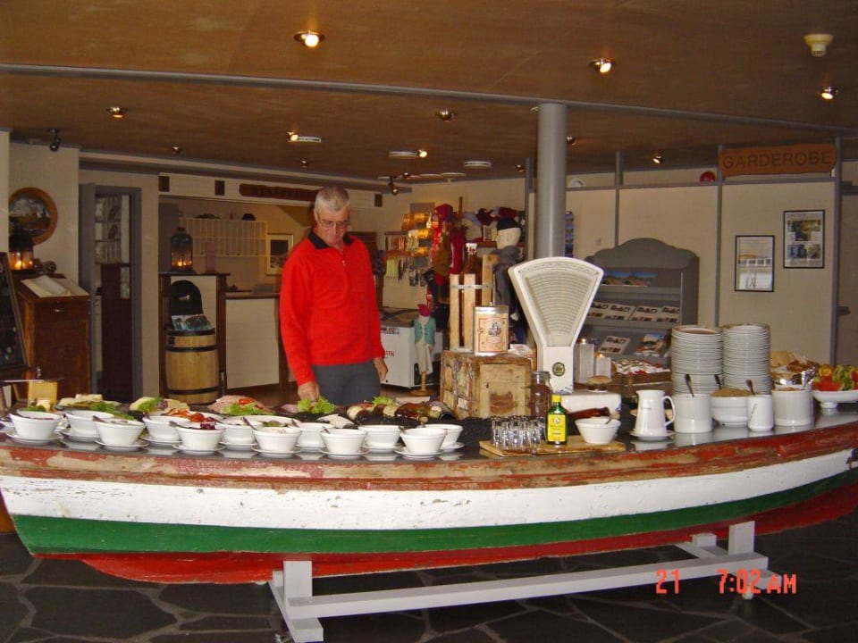 Frühstücksbuffet Nyvagar Rorbuhotell