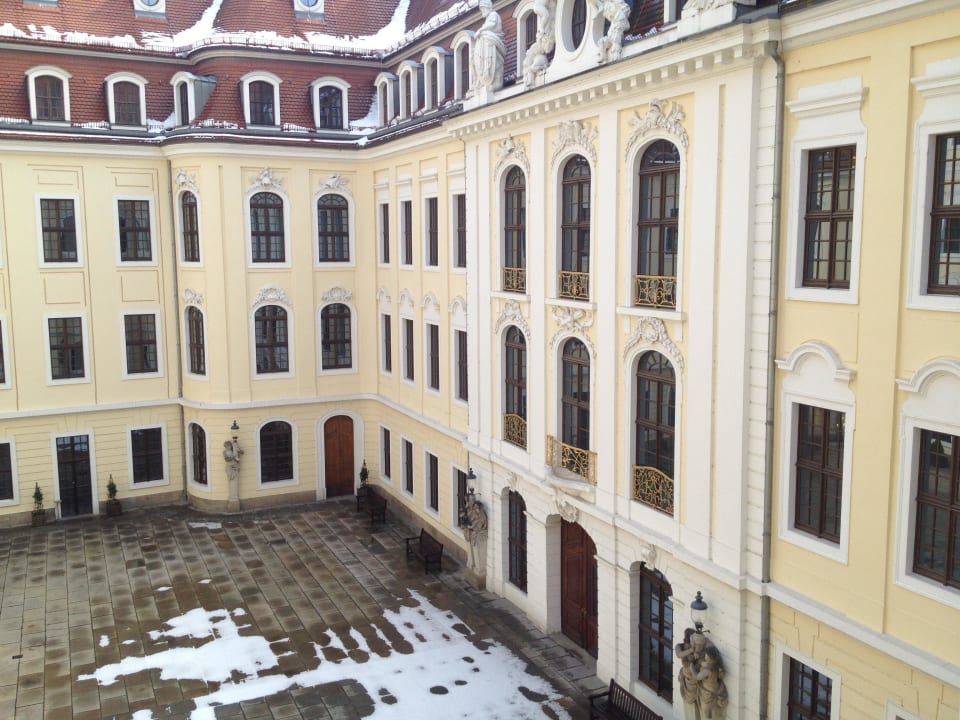 Ruhiger innenhof Hotel Taschenbergpalais Kempinski Dresden
