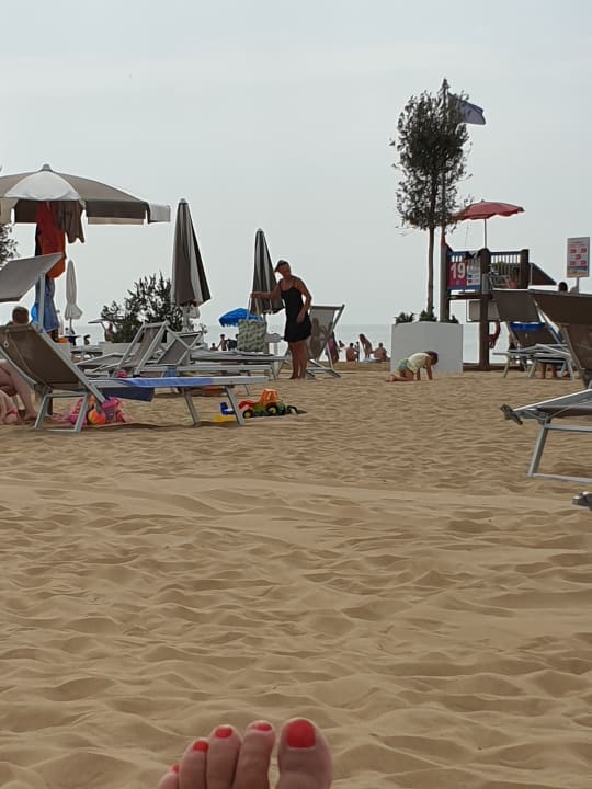 Strand Aparthotel Holiday