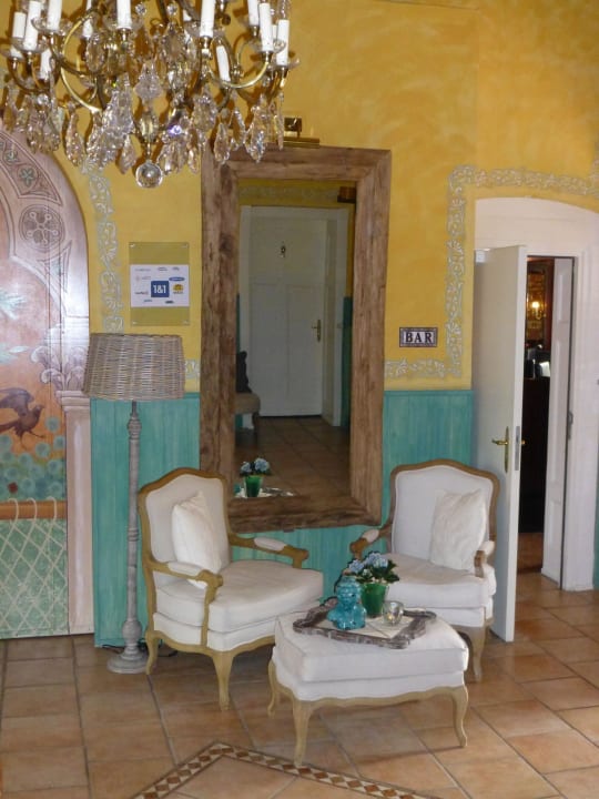 Eingangsbereich PARK VILLA zentral am Mittelrhein