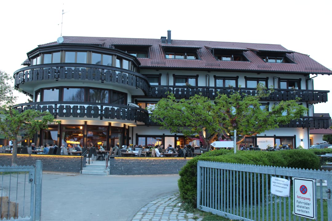 Außenansicht Hotel Heinzler am See