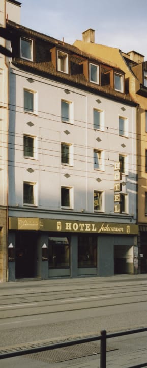 Außenansicht Hotel Jedermann