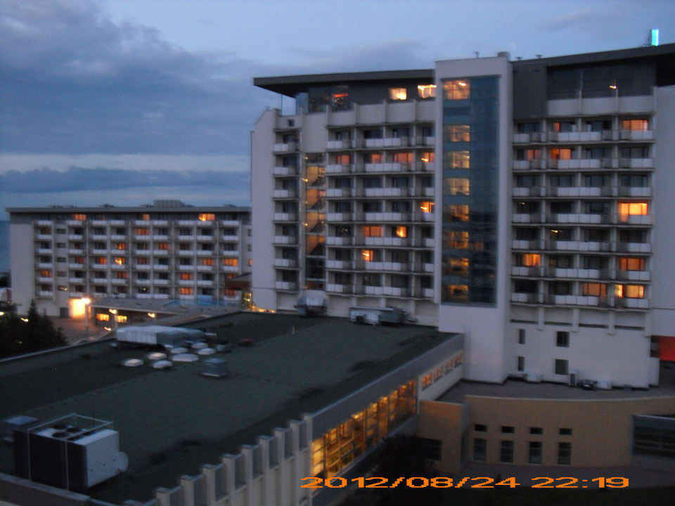 Blick zum Kaffee links oben Arka Medical Spa