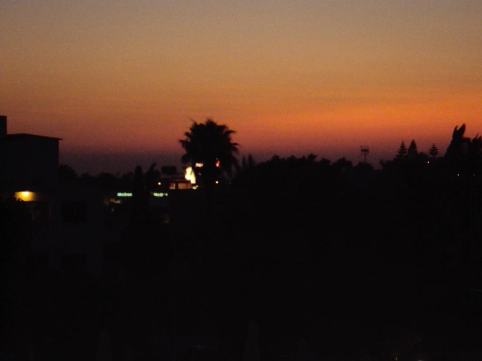 Sonnenuntergang vom Zimmer Hotel Nestor