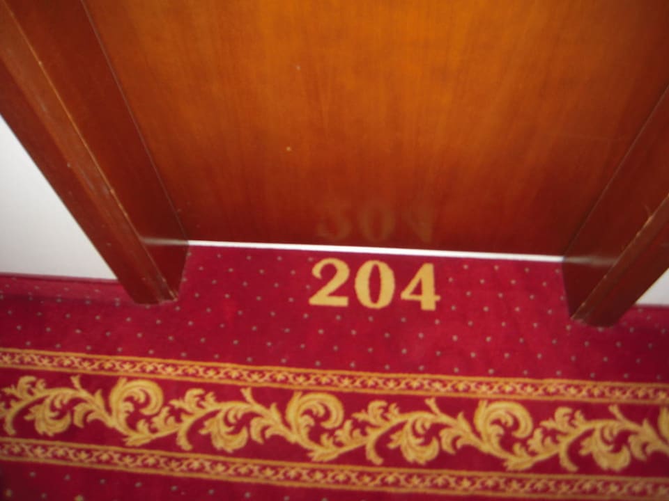 Vor dem Zimmer Hotel Piccadilly