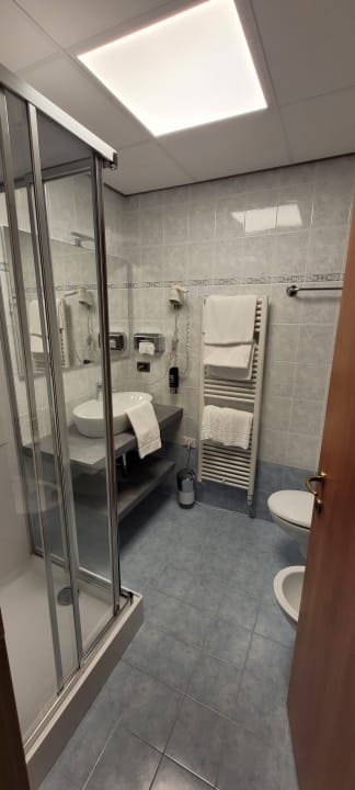 Zimmer Park Hotel Zanzanu