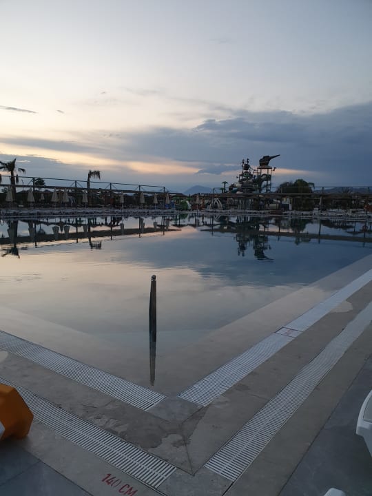 Pool Dream Fun World