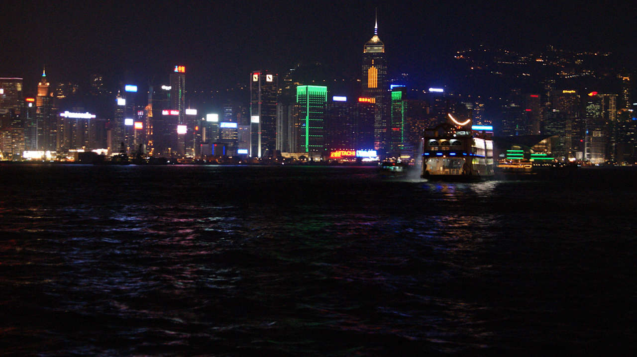 Aussicht vom Restaurant/Garten Harbour Grand Kowloon