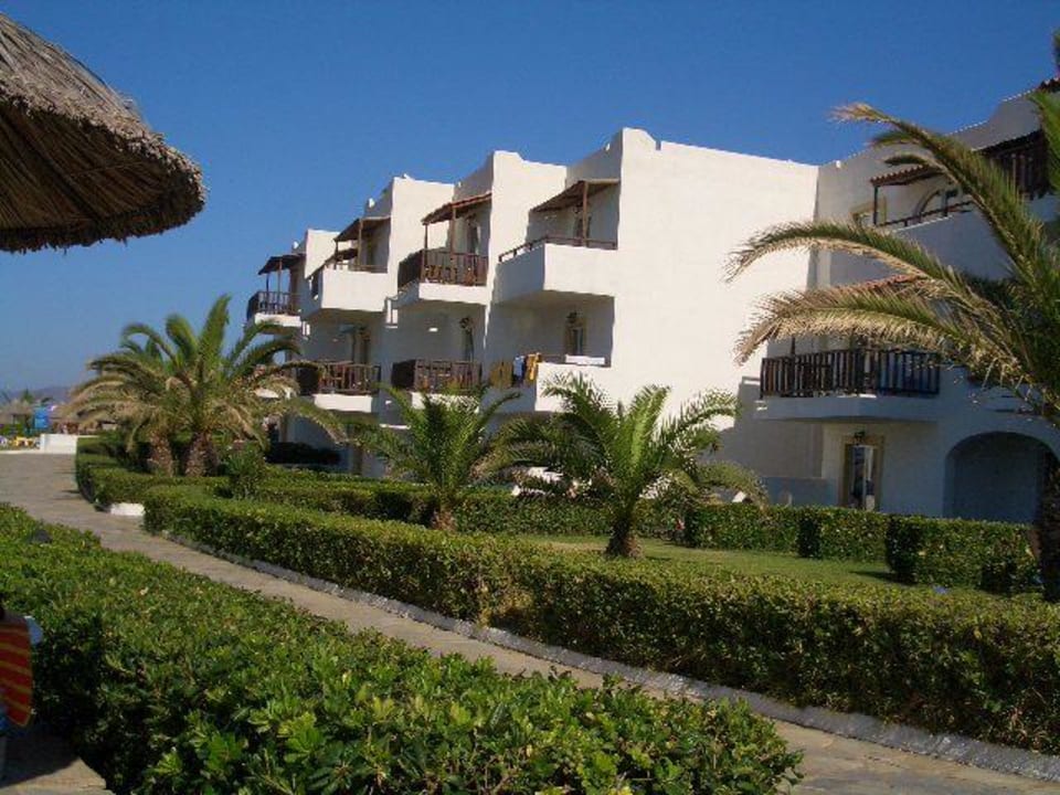 Hotelnlage von Aussen Alexander Beach Hotel & Village Resort