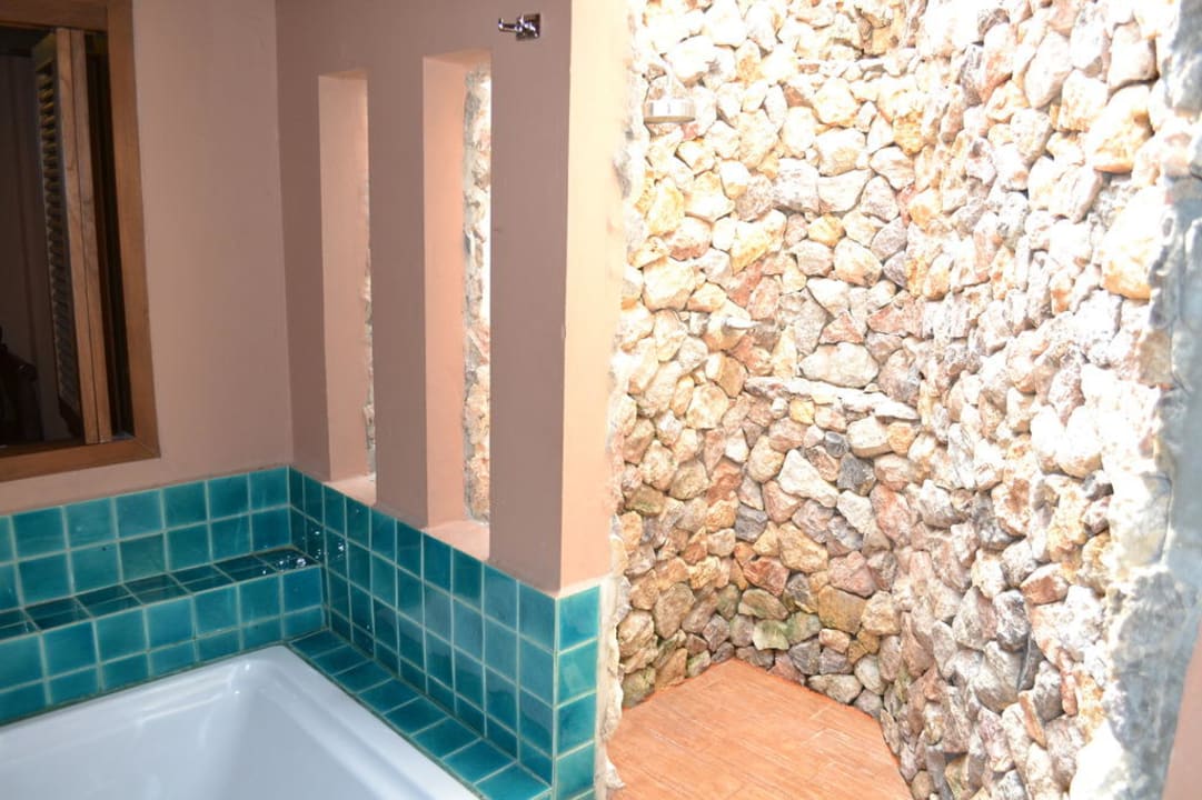 Bad und Dusche The Fair House Beach Resort