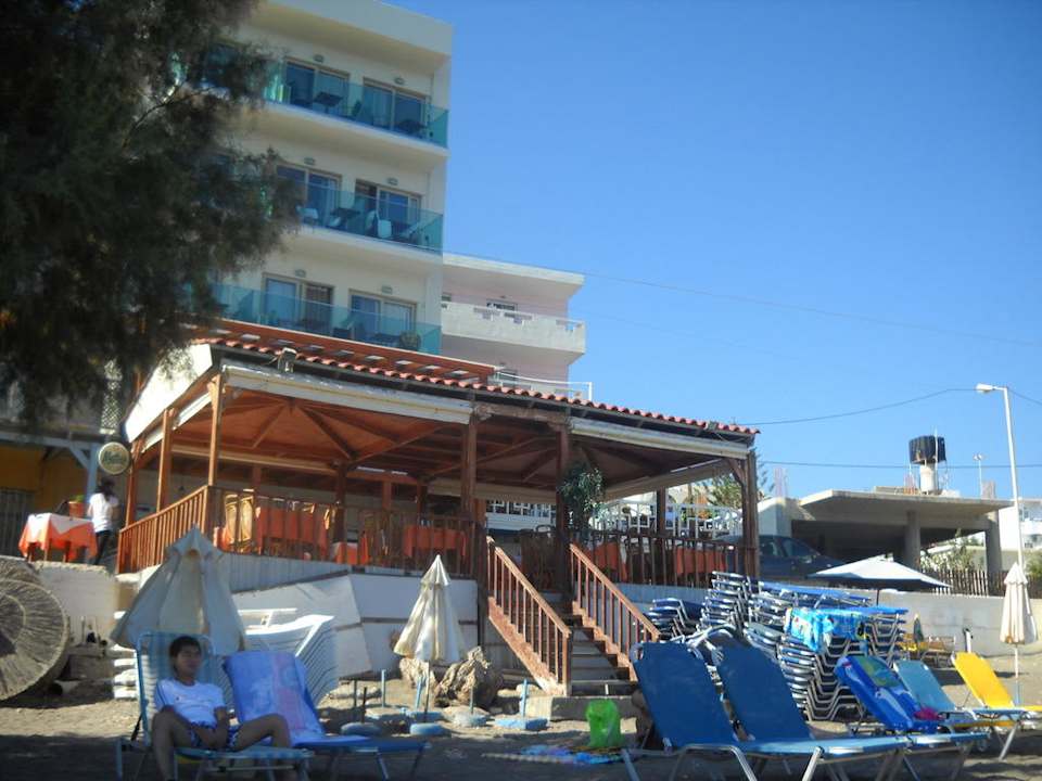 Sąsiedni hotel Hotel Evelyn Beach