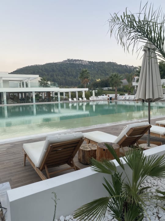 Pool White Dreams Resort & Anex