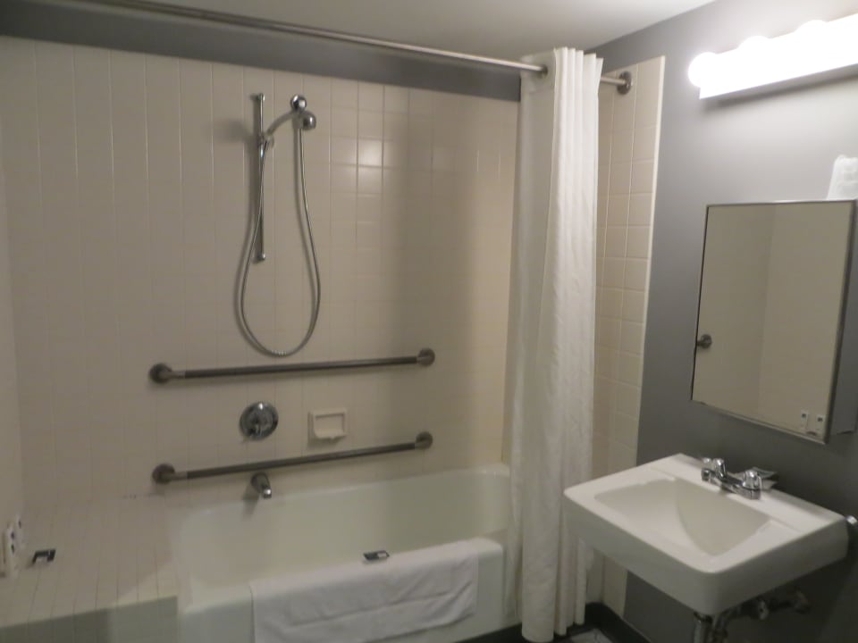 Zimmer Hotel The Constitution Inn