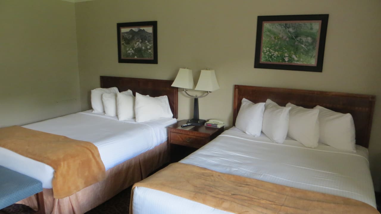 Zimmer Red Arrow Inn & Suites