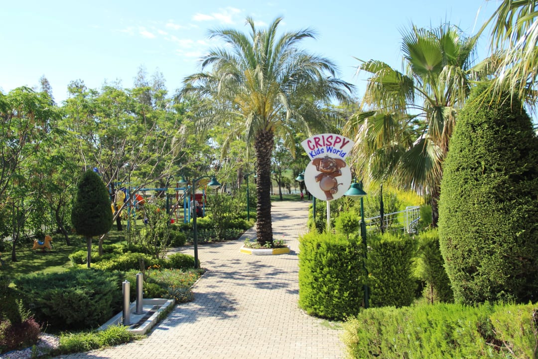 Weg zum Kinderpool Crystal Paraiso Aqua Collection