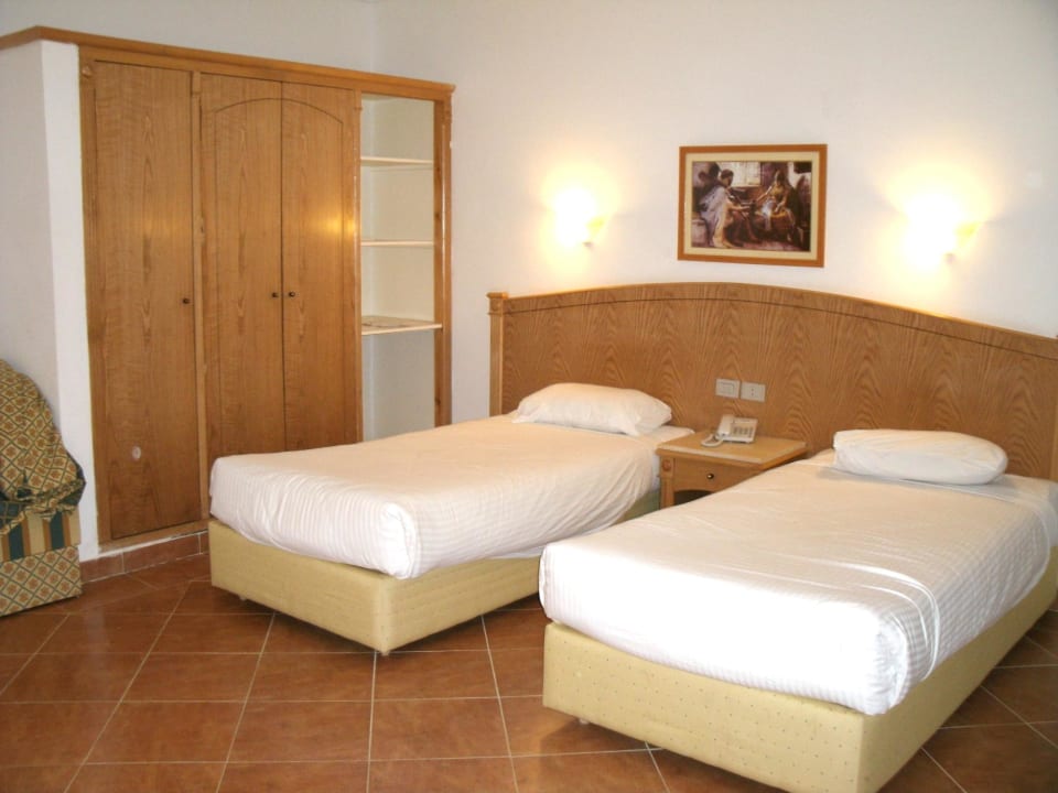 Vista, abgewohnte Sperrholzmöbel Pickalbatros Aqua Park Resort - Hurghada