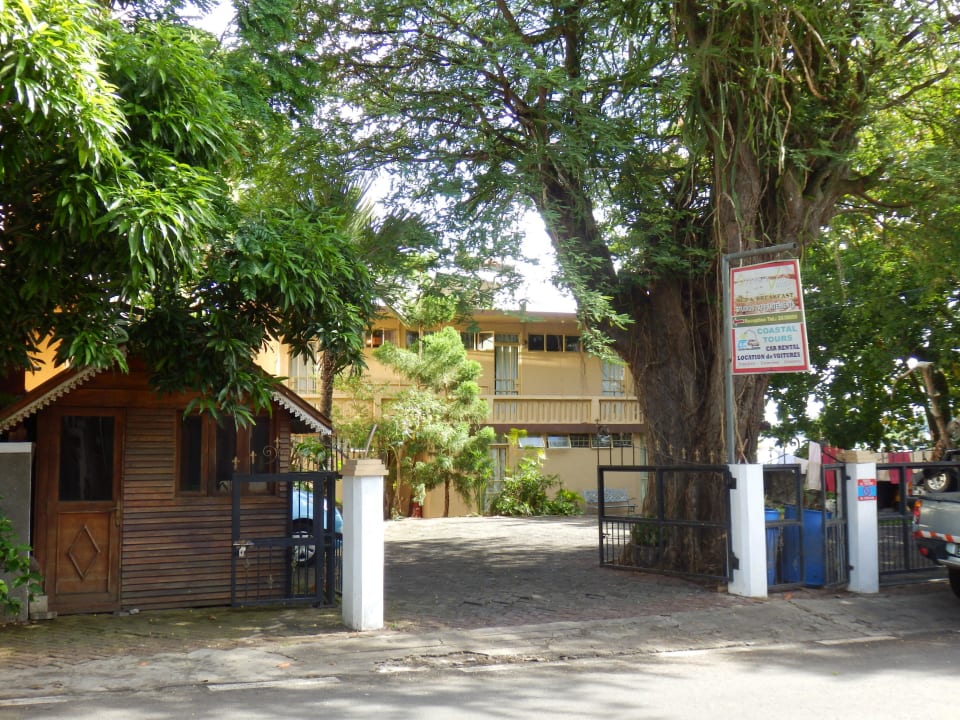 Auf der anderen seite der strasse Villa Oceanic