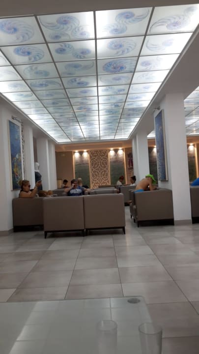 Lobby Omar Khayam Resort & Aquapark