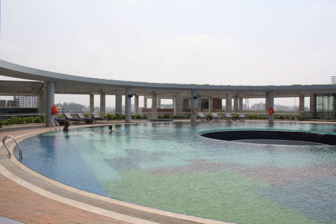 Innovative Poolgestaltung Radisson Blu Chittagong Bay View