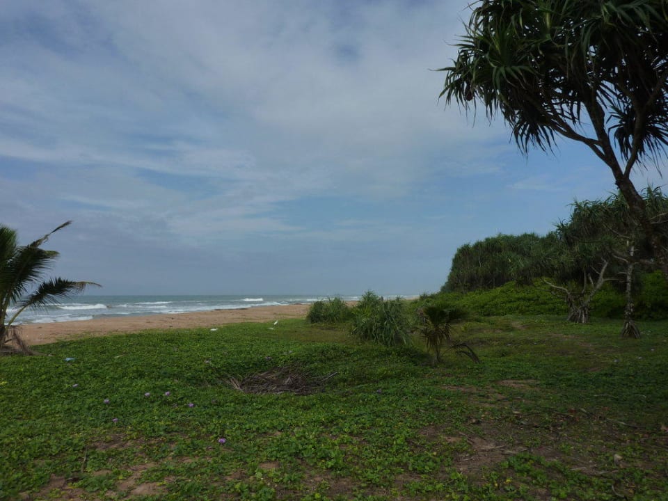Auf dem Weg zum Strand Hotel Bentota Village