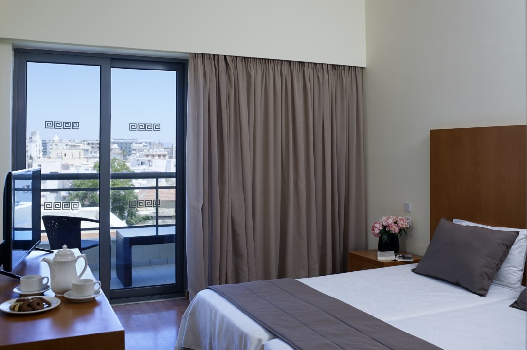 Zimmer Hotel Angela Suites