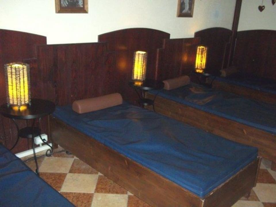 Ruheraum mit Wasserbetten Alphotel Tyrol