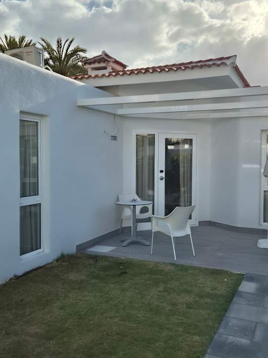 Zimmer HL Miraflor Suites Hotel