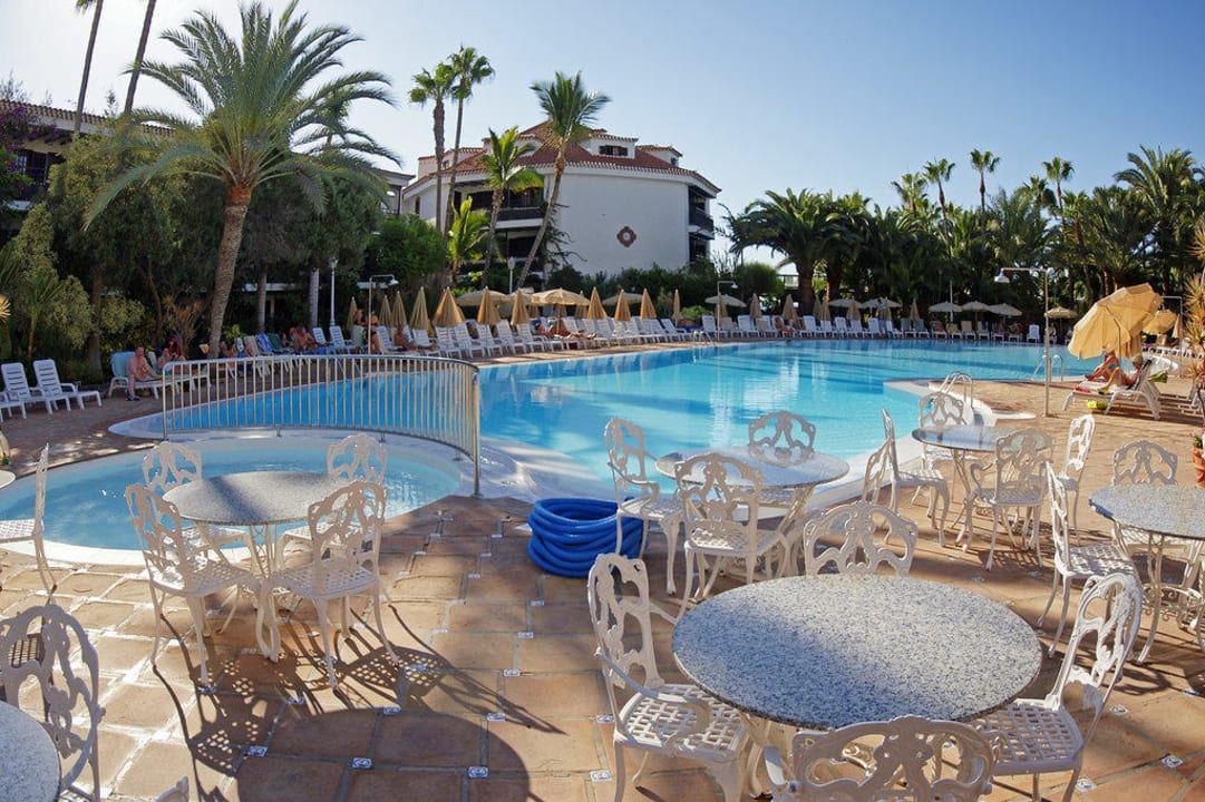 Poolanlage & Poolrestaurant Hotel Parque Tropical