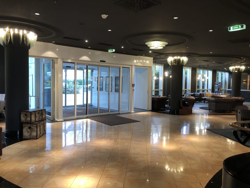 Hoteleingang c/o56 Hotel Chemnitz