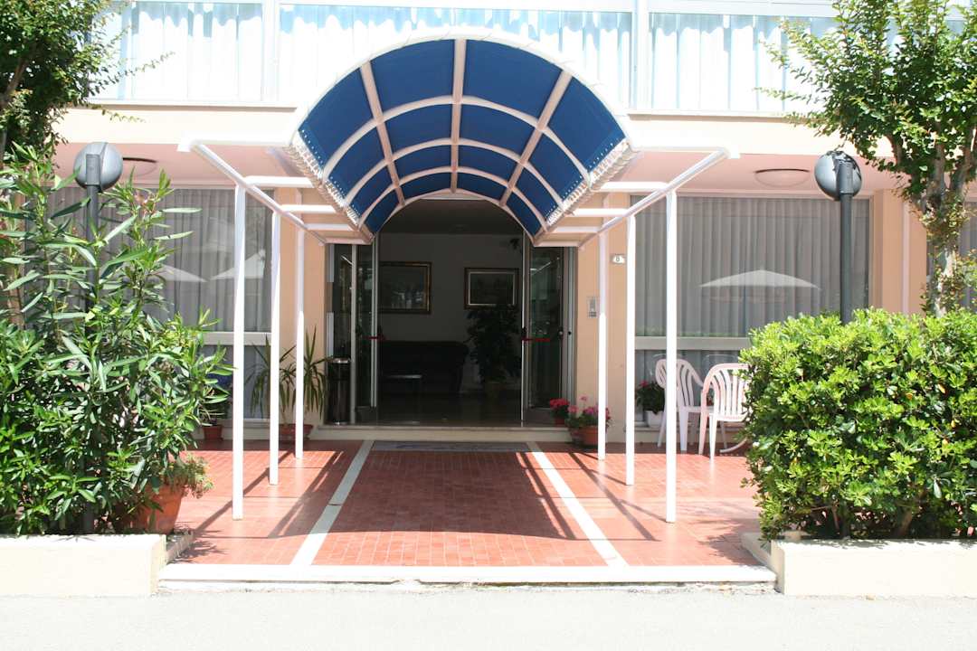 Hotel Delfino Riccione Vacanze Holiday Urlaub Hotel Delfino
