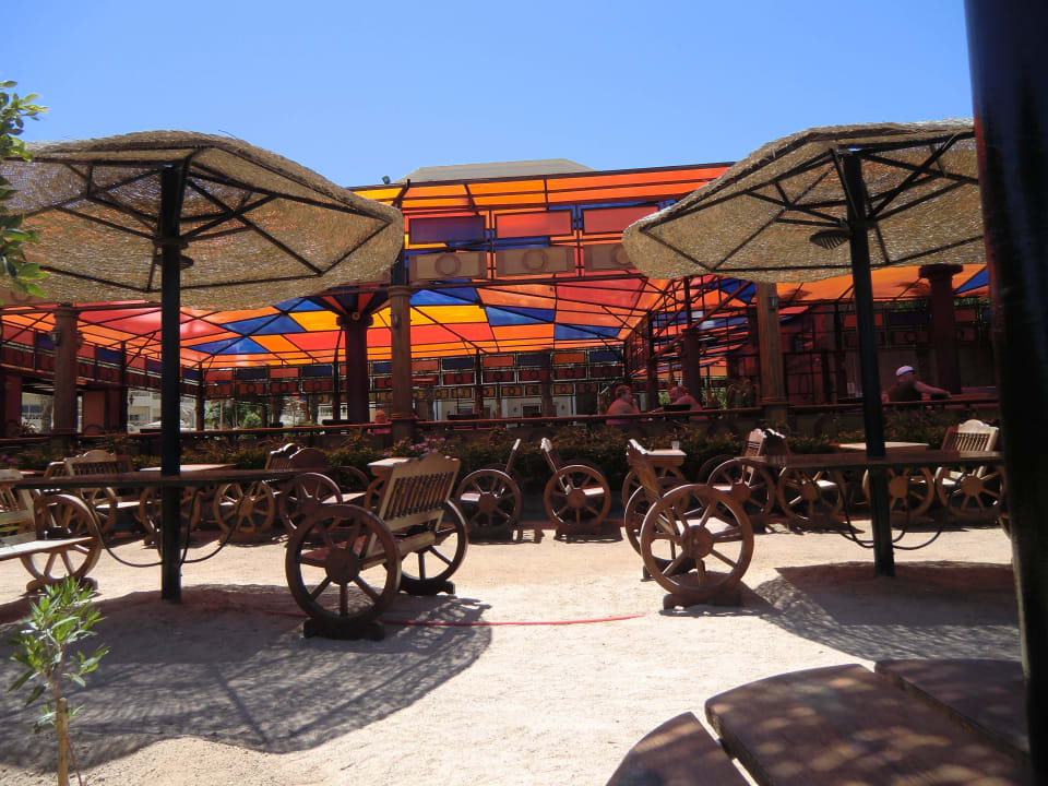 Strandbar AMC Royal Hotel & SPA