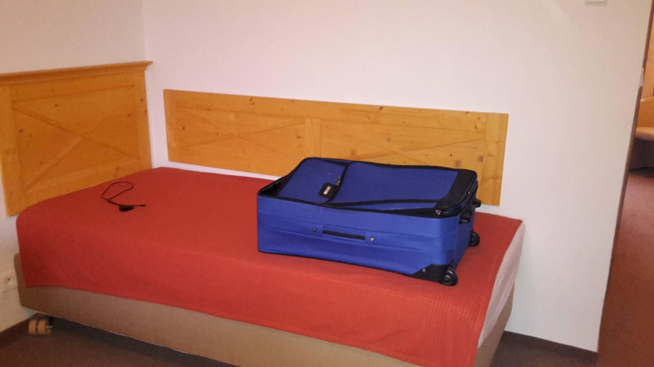 Eines der 4 Betten Hotel Tři růže