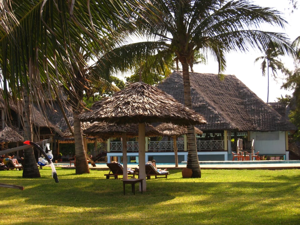 Parkähnlich Neptune Village Beach Resort & Spa