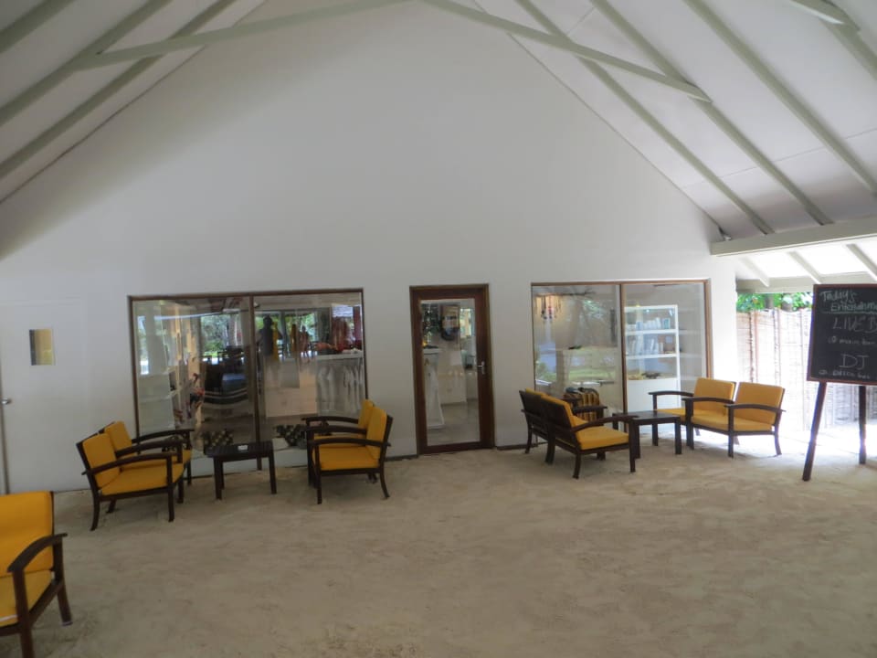 Eines der Einkaufsläden Adaaran Select Hudhuran Fushi - Premium All Inclusive