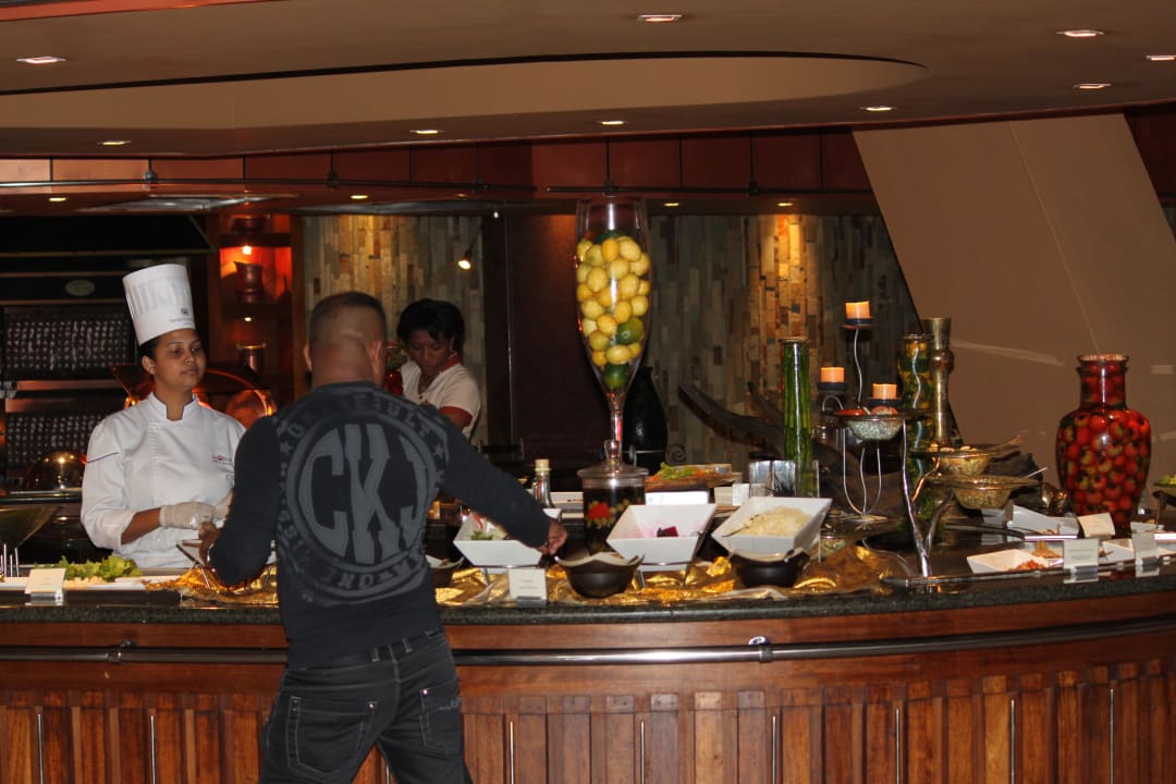 Buffet Victoria Beachcomber Resort & Spa