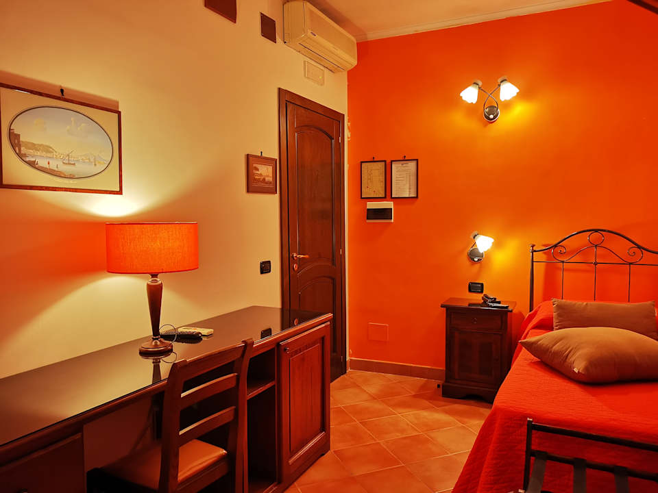Zimmer Hotel Neapolis