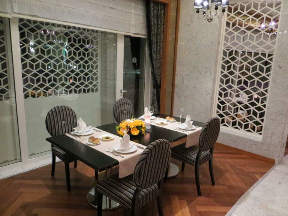 Super Restaurant Gold Island Selected