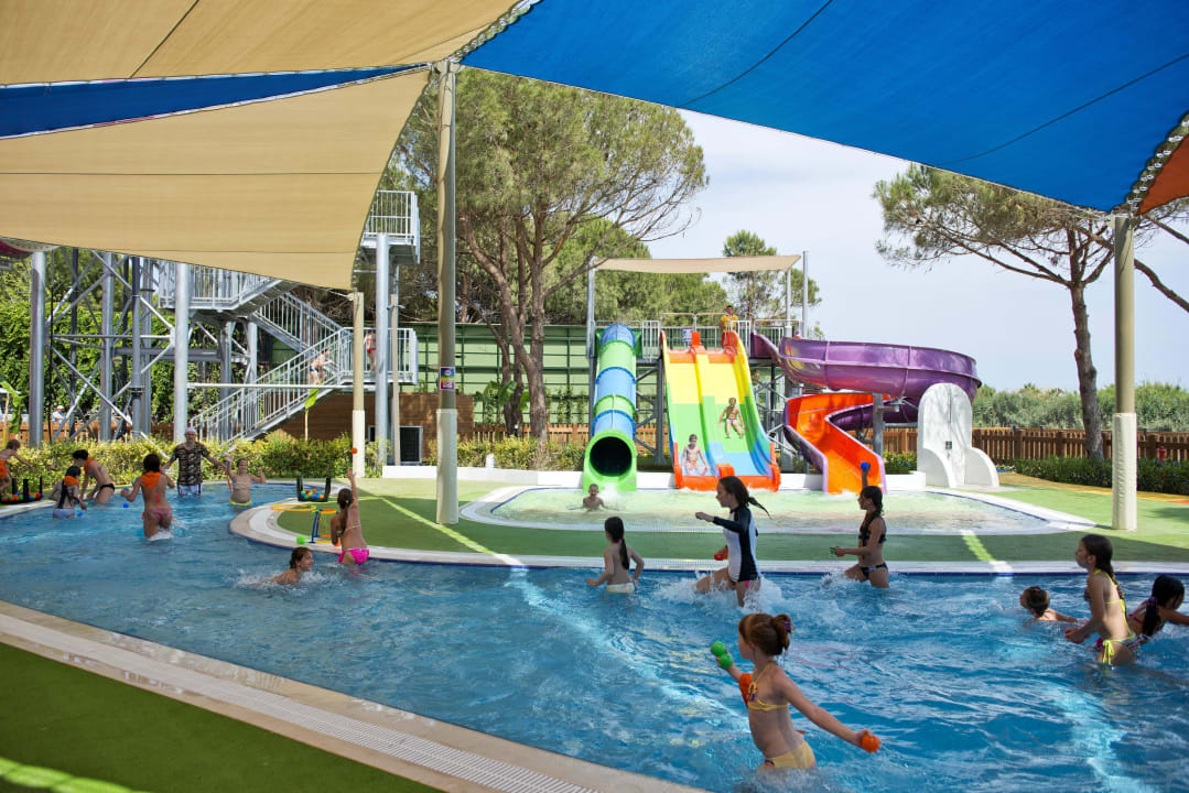 Fancy Land Kinderland 4-7 Jahre Aussenbereich Xanadu Resort Hotel