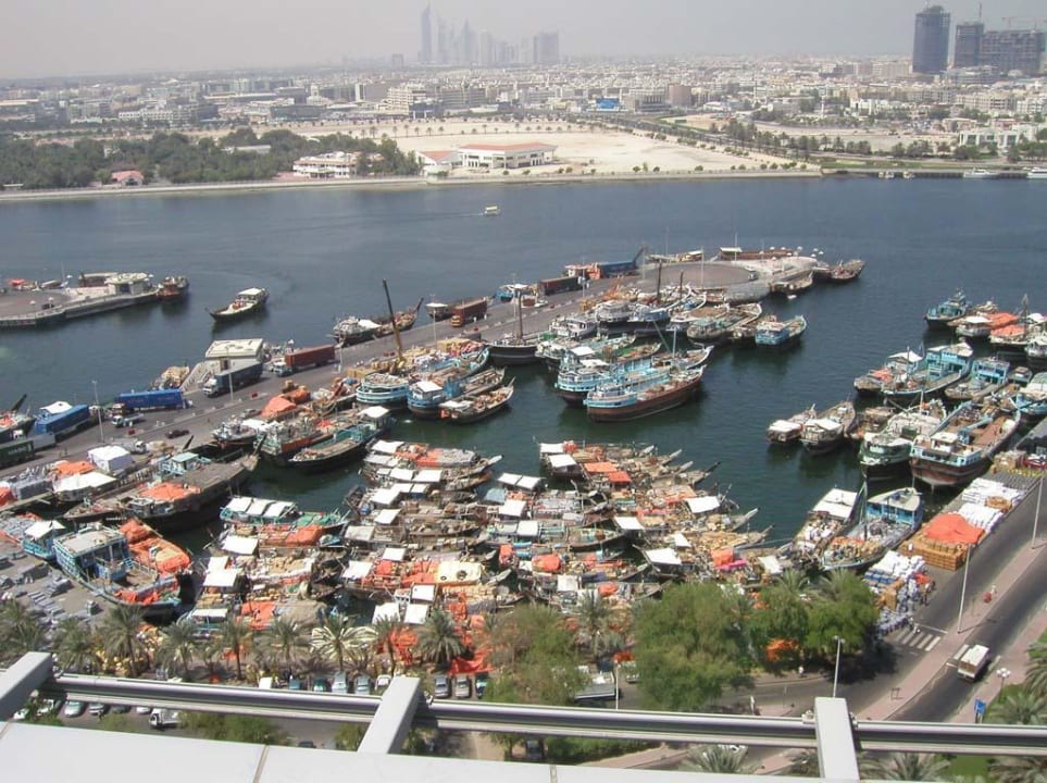 Dubai Hilton Creek auf dem Dach #6 Golden Sands Hotel Creek